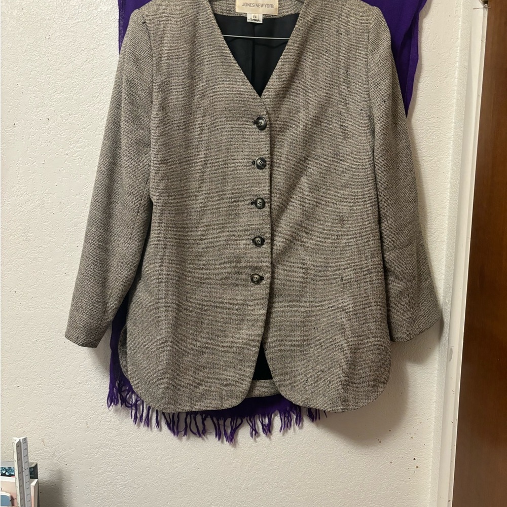 Vintage Joan’s of New York button down wool blazer woman’s size large.(12) - Picture 8 of 8